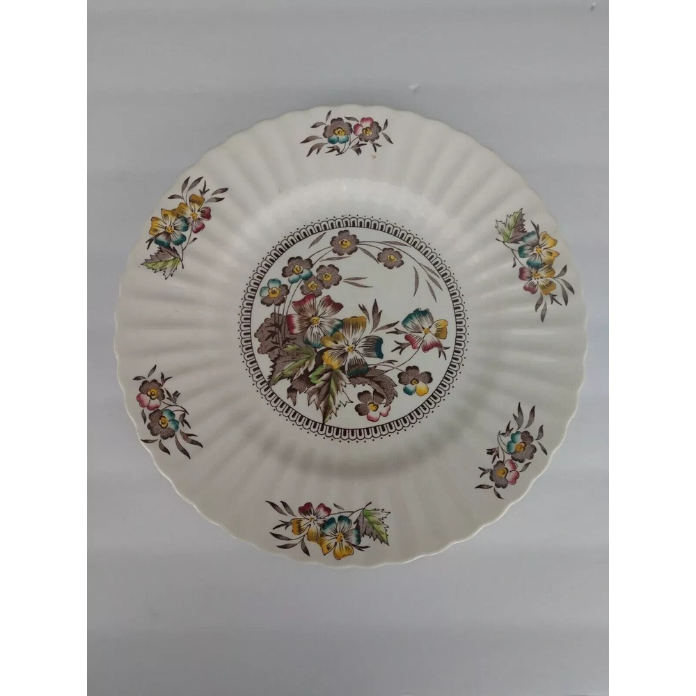 Wade Meadow Dinner Plate England White Floral Scalloped Fluted Vintage Ironstone